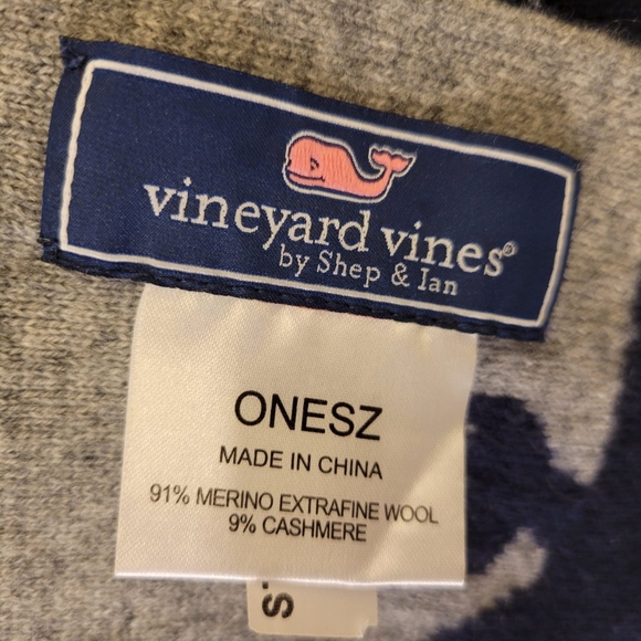 Vintage Vines wool and cashmere scarf - Picture 4 of 4